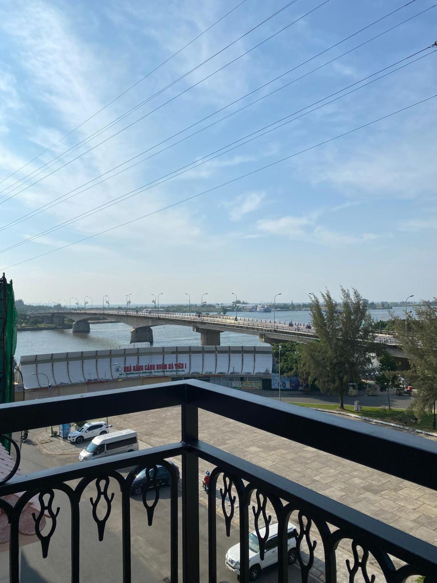 Ha Tien Hanh Phuc Hotel Bagian luar foto